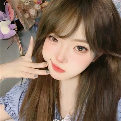 三艳嬉春